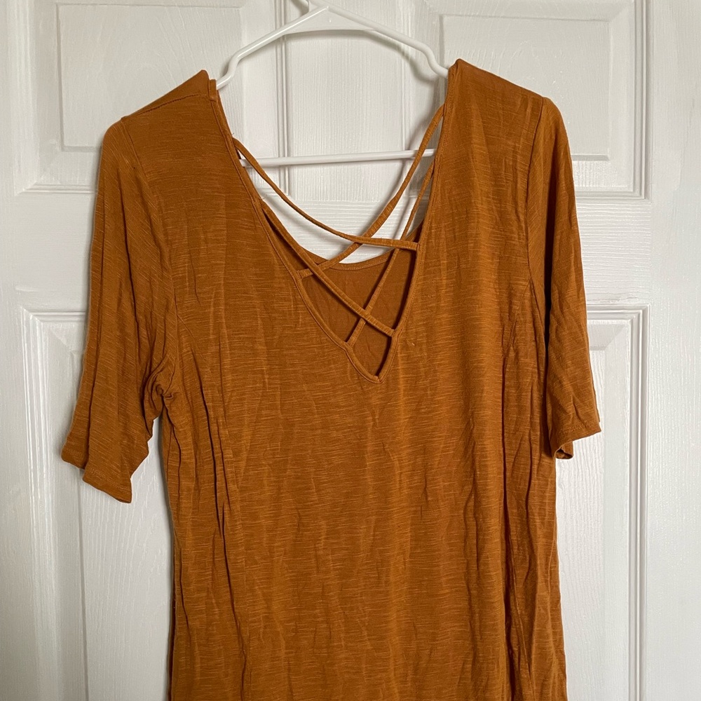 mustard yellow 1/3rd sleeve tee